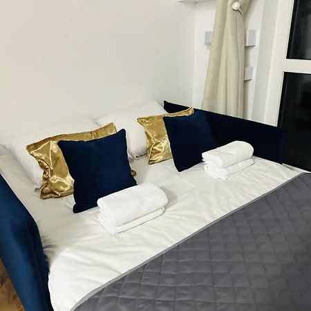 Y13 Apartments Warsawa Bagian luar foto